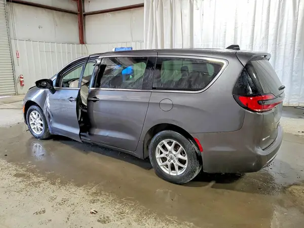 2C4RC1BG2PR549343 2023 CHRYSLER PACIFICA - Image 2
