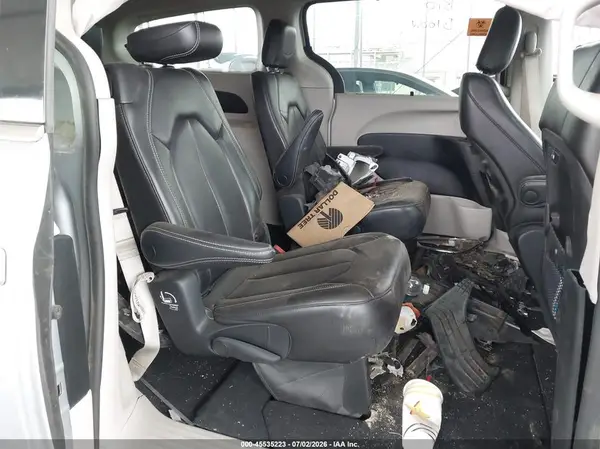 2C4RC1BG2PR559788 2023 CHRYSLER PACIFICA - Image 8