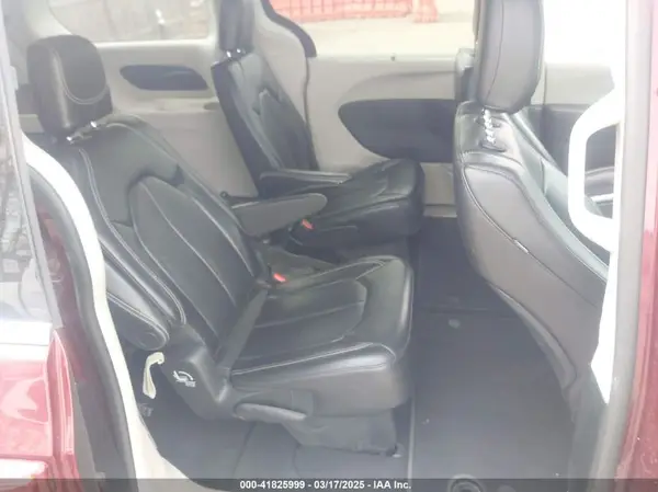 2C4RC1BG2PR566692 2023 CHRYSLER PACIFICA - Image 8