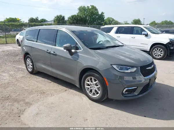 2C4RC1BG2PR586148 2023 CHRYSLER PACIFICA - Image 1