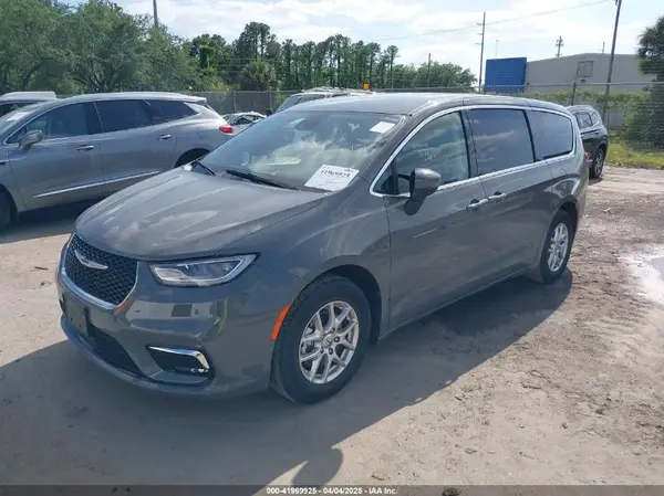2C4RC1BG2PR586148 2023 CHRYSLER PACIFICA - Image 2
