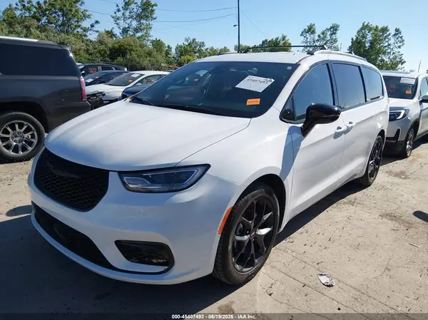 2C4RC1BG2RR116897 2024 CHRYSLER PACIFICA - Image 2