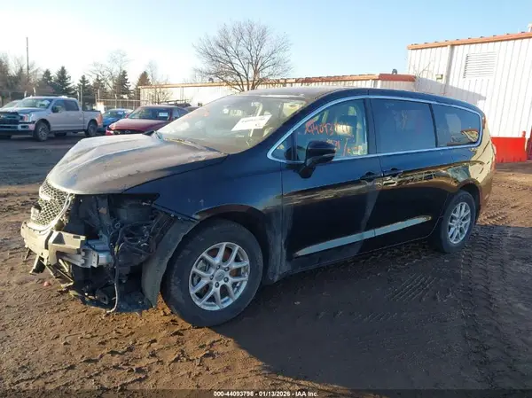 2C4RC1BG2RR128371 2024 CHRYSLER PACIFICA - Image 2