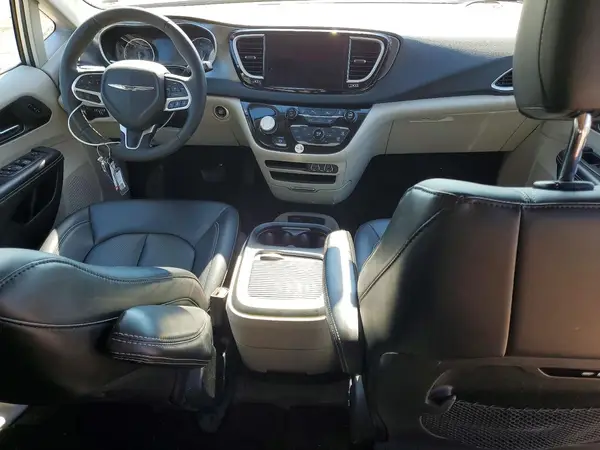 2C4RC1BG2RR129570 2024 CHRYSLER PACIFICA - Image 8