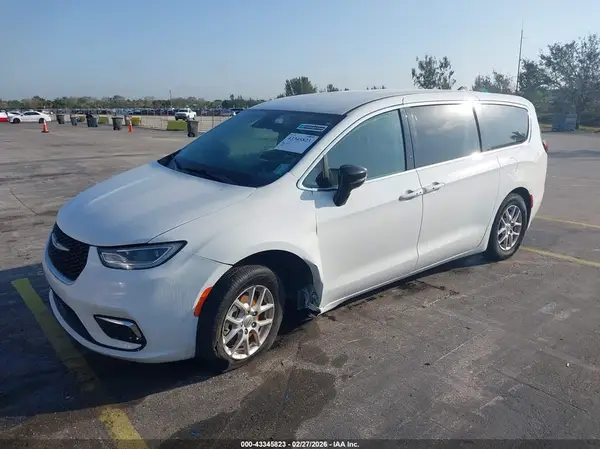 2C4RC1BG2RR129732 2024 CHRYSLER PACIFICA - Image 2