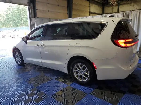 2C4RC1BG2RR144375 2024 CHRYSLER PACIFICA - Image 2