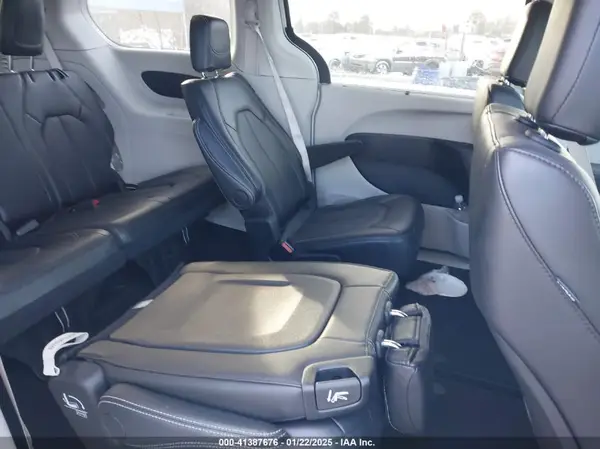 2C4RC1BG2RR159054 2024 CHRYSLER PACIFICA - Image 8