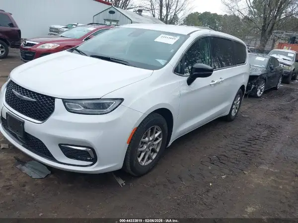 2C4RC1BG2RR165579 2024 CHRYSLER PACIFICA - Image 2