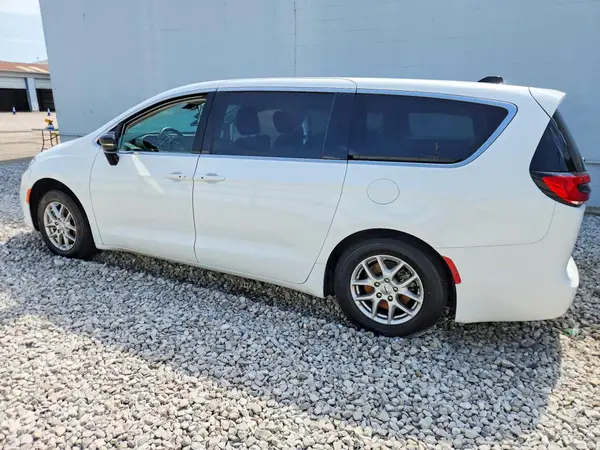 2C4RC1BG2RR168112 2024 CHRYSLER PACIFICA - Image 2