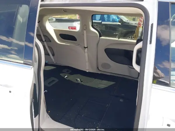 2C4RC1BG2RR182835 2024 CHRYSLER PACIFICA - Image 8