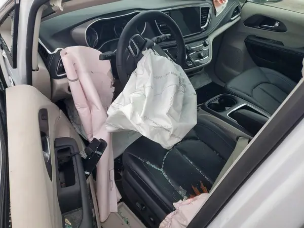 2C4RC1BG2RR199540 2024 CHRYSLER PACIFICA - Image 8