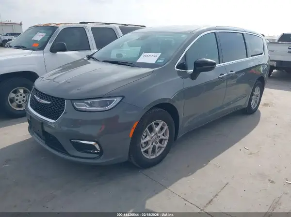 2C4RC1BG2SR504315 2025 CHRYSLER PACIFICA - Image 2