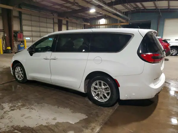 2C4RC1BG2SR512656 2025 CHRYSLER PACIFICA - Image 2