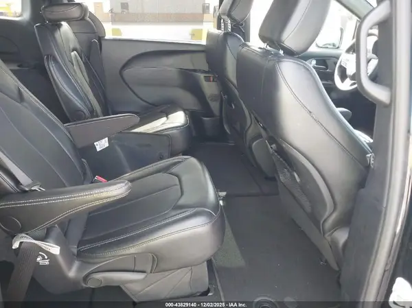 2C4RC1BG2SR530736 2025 CHRYSLER PACIFICA - Image 8