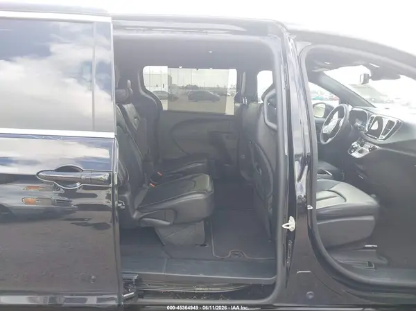 2C4RC1BG2SR530977 2025 CHRYSLER PACIFICA - Image 8