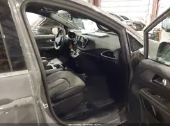 2C4RC1BG2SR545026 2025 CHRYSLER PACIFICA