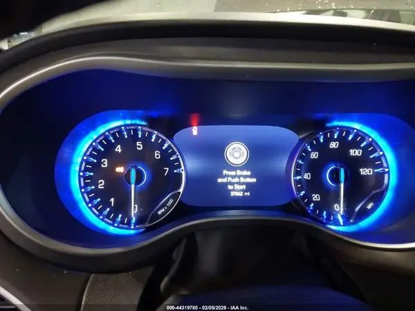 2C4RC1BG2SR545026 2025 CHRYSLER PACIFICA - Image 2
