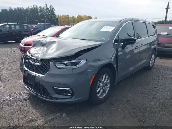 2C4RC1BG2SR545270 2025 CHRYSLER PACIFICA - Image 2
