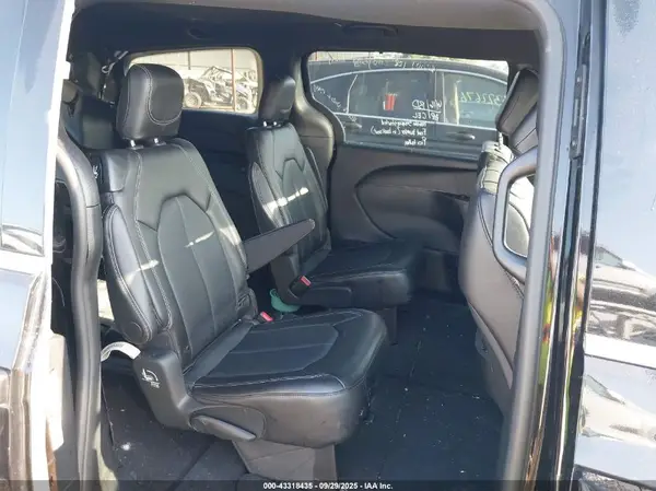 2C4RC1BG2SR551165 2025 CHRYSLER PACIFICA - Image 8