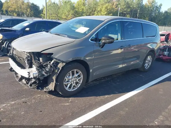 2C4RC1BG2SR554115 2025 CHRYSLER PACIFICA - Image 2