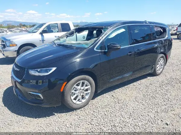 2C4RC1BG2SR566510 2025 CHRYSLER PACIFICA - Image 2