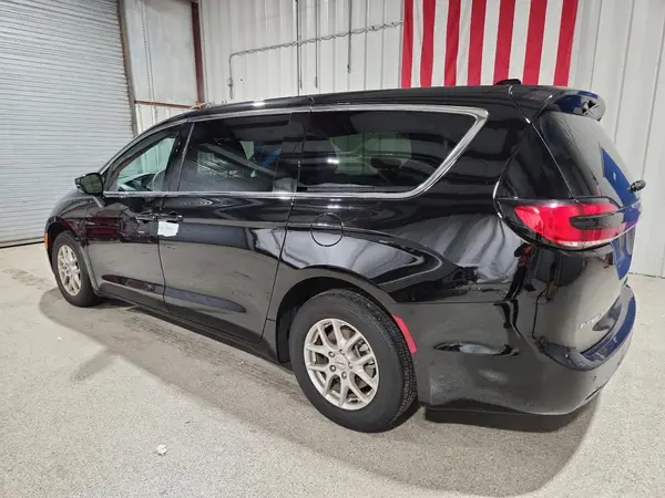 2C4RC1BG2SR570346 2025 CHRYSLER PACIFICA - Image 2