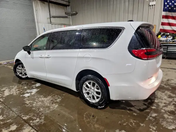 2C4RC1BG2SR574820 2025 CHRYSLER PACIFICA - Image 2
