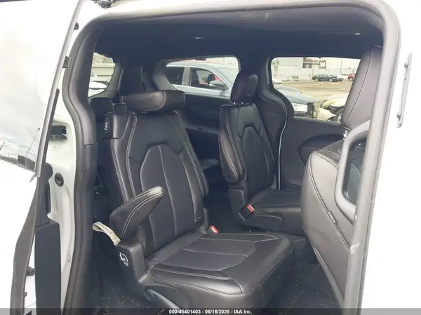 2C4RC1BG2SR614328 2025 CHRYSLER PACIFICA - Image 8