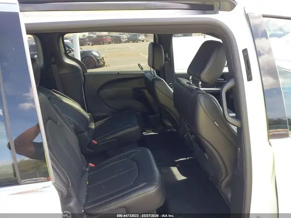 2C4RC1BG2TR153665 2026 CHRYSLER PACIFICA - Image 8
