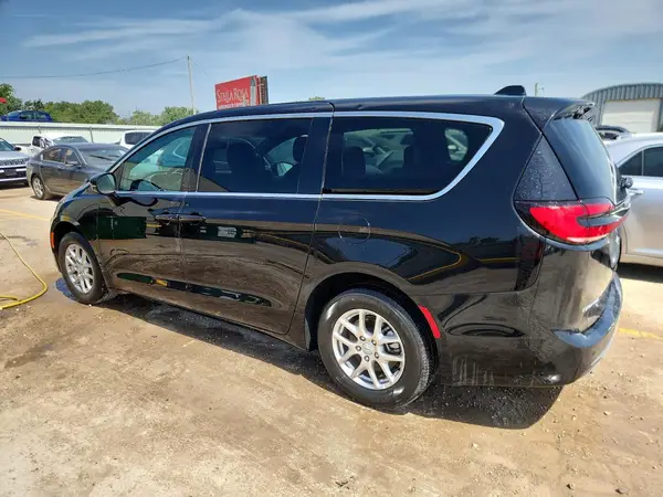 2C4RC1BG2TR156503 2026 CHRYSLER PACIFICA - Image 2