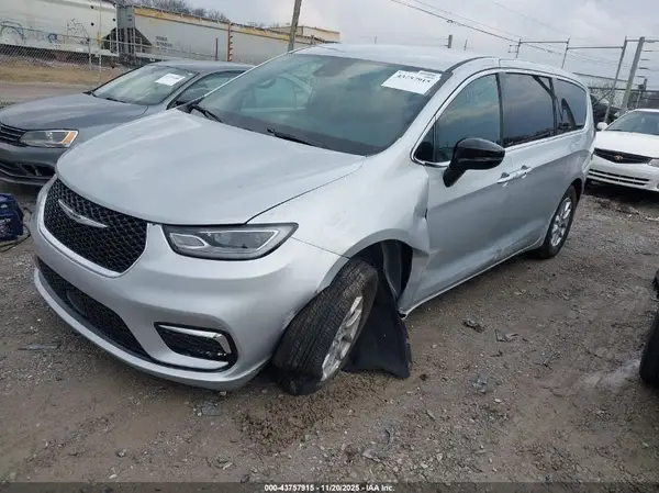 2C4RC1BG2TR160342 2026 CHRYSLER PACIFICA - Image 2