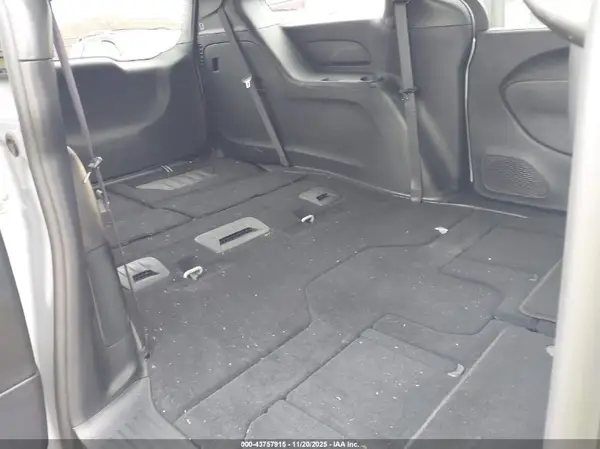 2C4RC1BG2TR160342 2026 CHRYSLER PACIFICA - Image 8