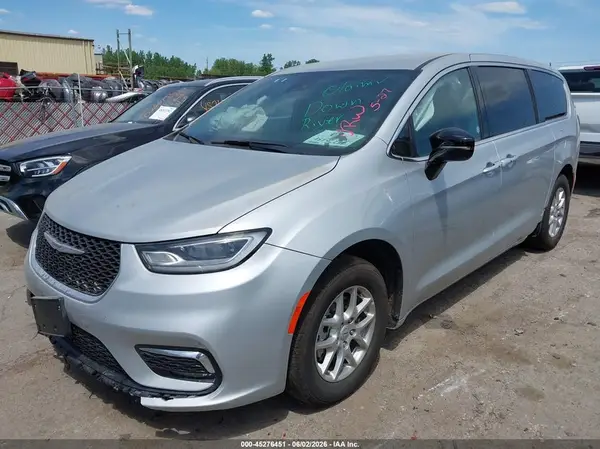 2C4RC1BG2TR168909 2026 CHRYSLER PACIFICA - Image 2