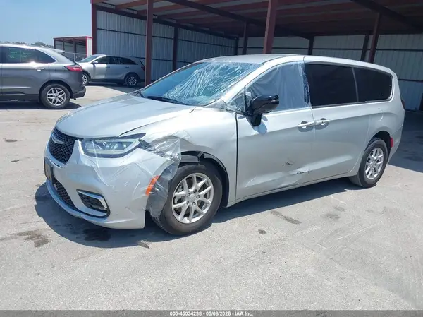 2C4RC1BG2TR191011 2026 CHRYSLER PACIFICA - Image 2