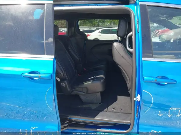 2C4RC1BG2TR204050 2026 CHRYSLER PACIFICA - Image 8