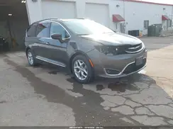 2C4RC1BG3HR501318 2017 CHRYSLER PACIFICA