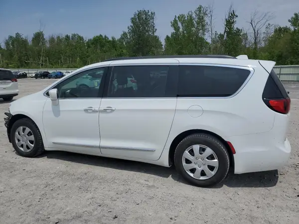 2C4RC1BG3HR503098 2017 CHRYSLER PACIFICA - Image 2