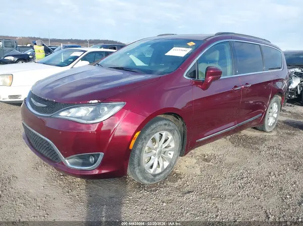 2C4RC1BG3HR509340 2017 CHRYSLER PACIFICA - Image 2