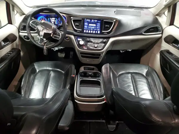 2C4RC1BG3HR509824 2017 CHRYSLER PACIFICA - Image 8