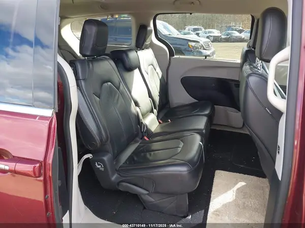 2C4RC1BG3HR510259 2017 CHRYSLER PACIFICA - Image 8