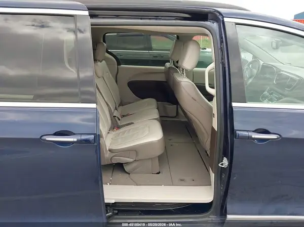 2C4RC1BG3HR512528 2017 CHRYSLER PACIFICA - Image 8
