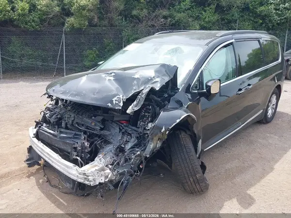 2C4RC1BG3HR515588 2017 CHRYSLER PACIFICA - Image 2