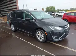 2C4RC1BG3HR518555 2017 CHRYSLER PACIFICA