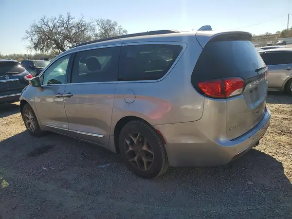 2C4RC1BG3HR528664 2017 CHRYSLER PACIFICA - Image 2