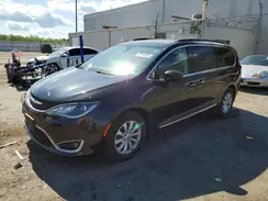 2C4RC1BG3HR532780 2017 CHRYSLER PACIFICA