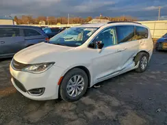 2C4RC1BG3HR533928 2017 CHRYSLER PACIFICA