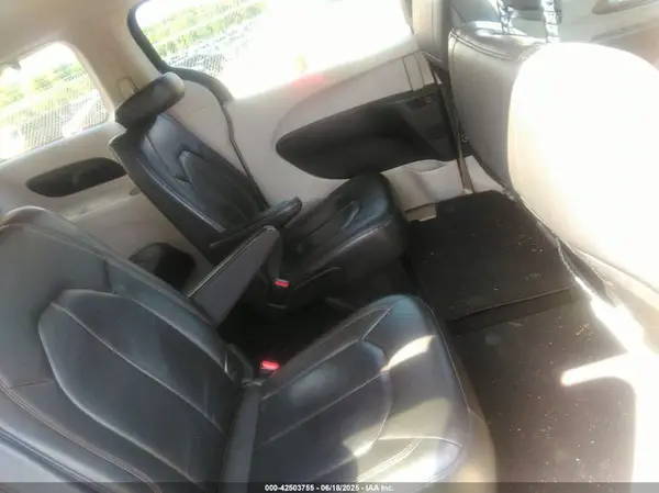 2C4RC1BG3HR535419 2017 CHRYSLER PACIFICA - Image 8