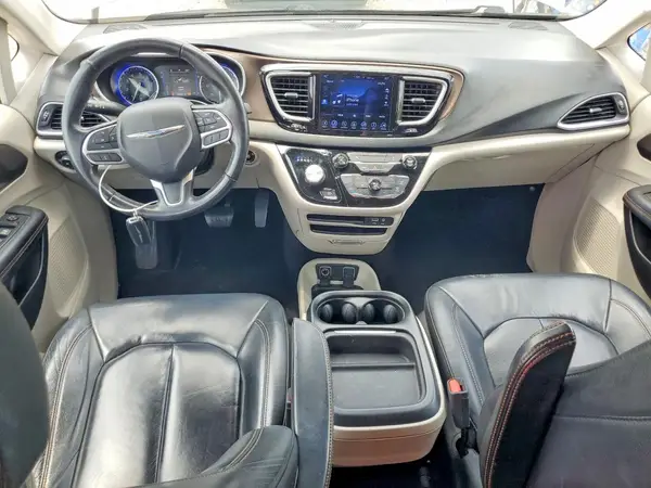 2C4RC1BG3HR535453 2017 CHRYSLER PACIFICA - Image 8