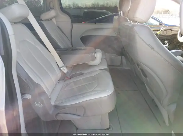 2C4RC1BG3HR535954 2017 CHRYSLER PACIFICA - Image 8
