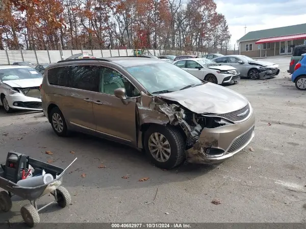 2C4RC1BG3HR537929 2017 CHRYSLER PACIFICA